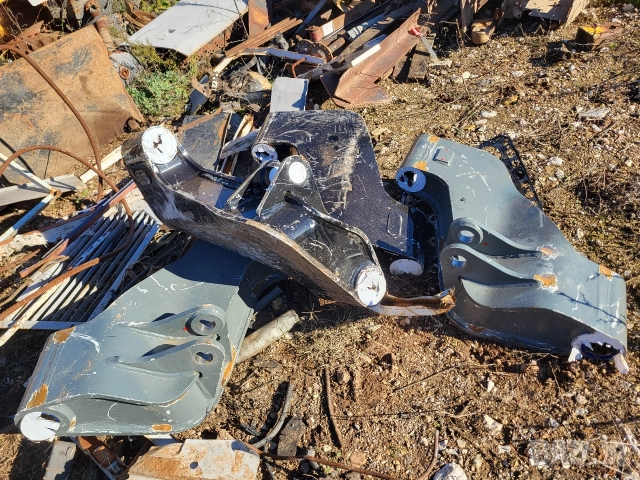 стрели гребло стебелизатори за багери и кофа и хидравлични цилиндри, снимка 13 - Индустриална техника - 48075791