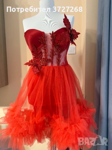 Червени къси бални рокли