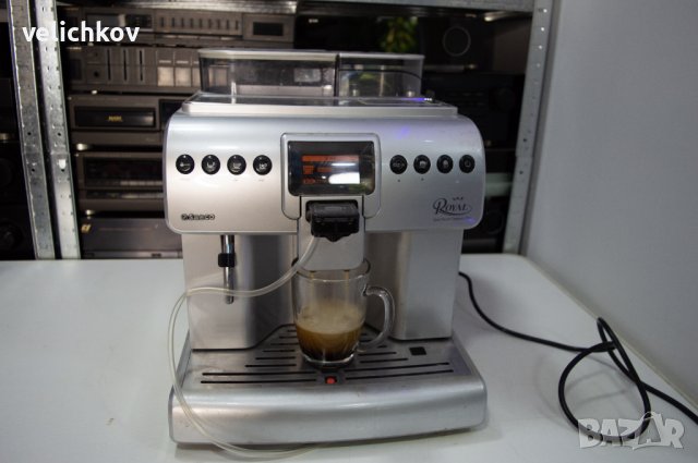 Кафеавтомат Saeco Royal , Устройство за пяна, Керамична мелачка, Авт. почистване, 1, снимка 3 - Кафемашини - 37000136