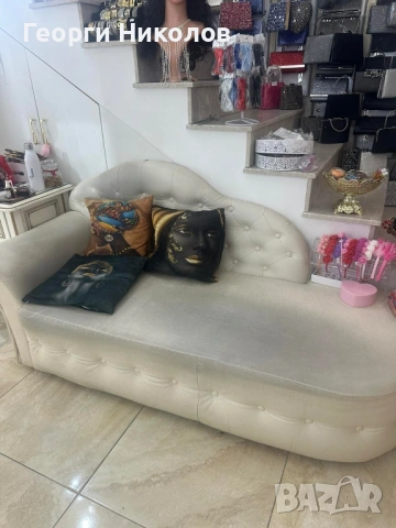 Бежов диван, изкуствена кожа . 