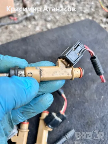 Дюза бензин за Тойота Аурис. 23250-0T030, снимка 3 - Части - 49701677