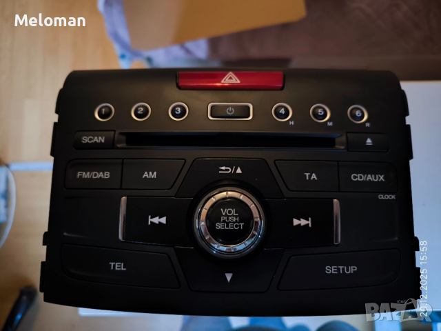 Продавам радио и CD за Хонда ЦРВ 4