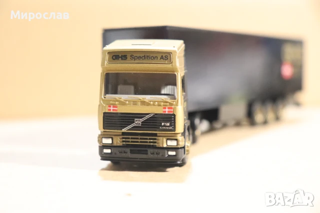 ALBEDO 1/87 H0 VOLVO ВЛЕКАЧ КАМИОН ТИР КОЛИЧКА МОДЕЛ, снимка 4 - Колекции - 50488690