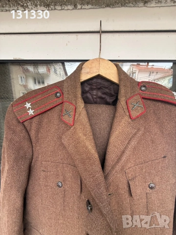 Продавам офицерска униформа , снимка 14 - Други ценни предмети - 50762852