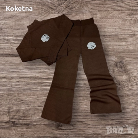 Топъл комплект от фино плетиво