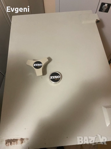 Продавам огнеупорна метална каса  , снимка 4 - Друго търговско оборудване - 52359855