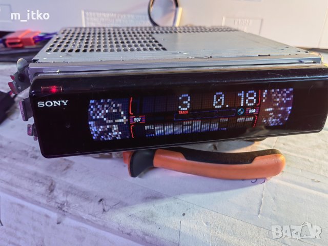 SONY CDX-M670, снимка 12 - Радиокасетофони, транзистори - 43854400