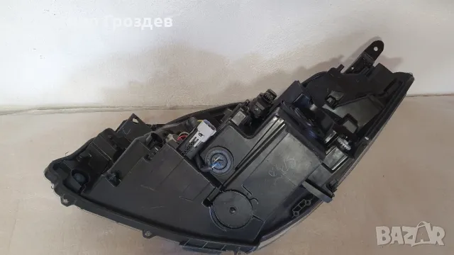 Оригинален десен фар за Toyota Yaris / Тойота Ярис  (2017-2020), снимка 11 - Части - 49660064