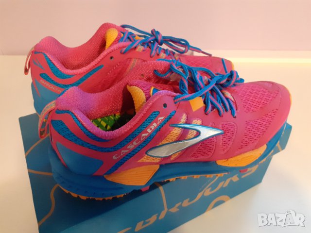 Оригинални маратонки BROOKS., снимка 3 - Маратонки - 34739739