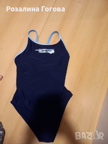 Продавам бански Arena , снимка 3 - Водни спортове - 37803398