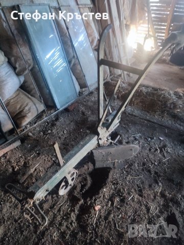 Продавам плуг за животинска тяга. Цена по договаряне. , снимка 3 - Градинска техника - 43772377