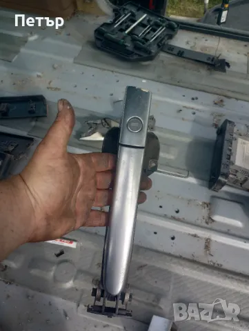 Предна лява външна дръжка Пежо 807 ситроен ц8 ланчия федра 