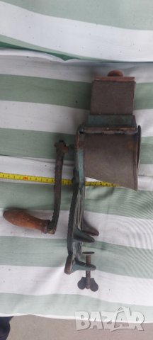 Стари и Стабилни Машинки за мелене на месо - домати и плодове, снимка 5 - Месомелачки - 38897550