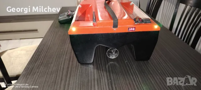 Лодка за захранка с GPS, снимка 8 - Екипировка - 47412933