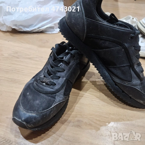 Армани, снимка 3 - Маратонки - 53540943