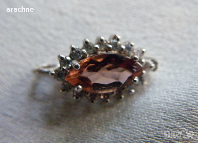 Сребърен медальон със султанит и топази, снимка 4 - Колиета, медальони, синджири - 43327686