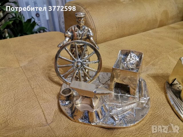 Старинна бронзова мастилница , снимка 2 - Антикварни и старинни предмети - 43620419