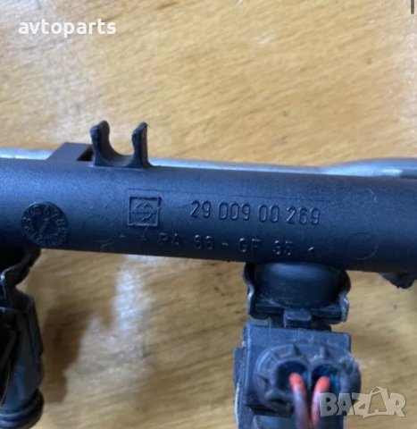 Smart fortwo 1999година 600i горивна рейка, снимка 3 - Части - 40382638