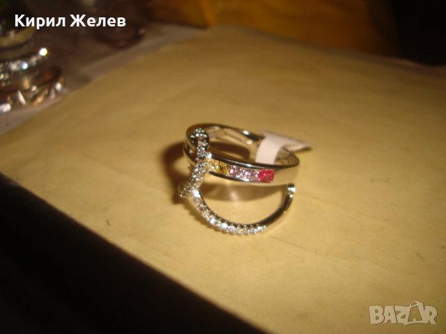 ПРЕКРАСЕН ФЕШЪН АРТ НЕЖЕН ПРЪСТЕН с БЯЛА ПОЗЛАТА и ИСКРЯЩИ ПЪСТРОЦВЕТНИ КАМЪНИ КРИСТАЛИ 17530, снимка 12 - Пръстени - 37499306