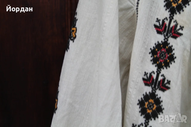 Дамска риза от народна носия, снимка 4 - Антикварни и старинни предмети - 53326309