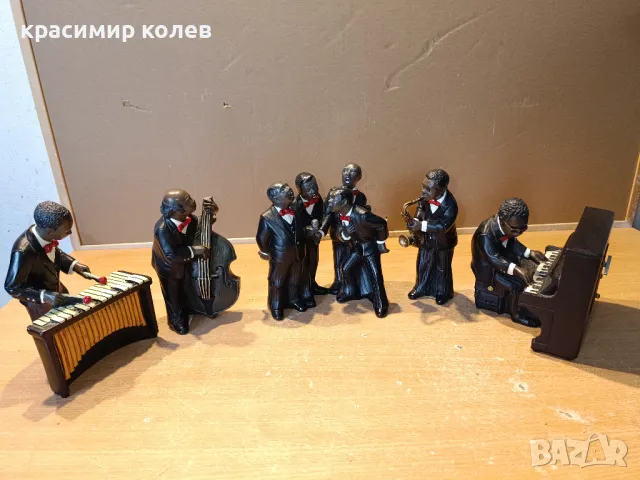 колекционерски фигури "Enesco ALL THAT JAZZ", снимка 2 - Колекции - 48894797