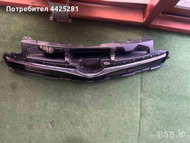 решетка радиаторна Toyota Verso S 2011-2015 г. #042S