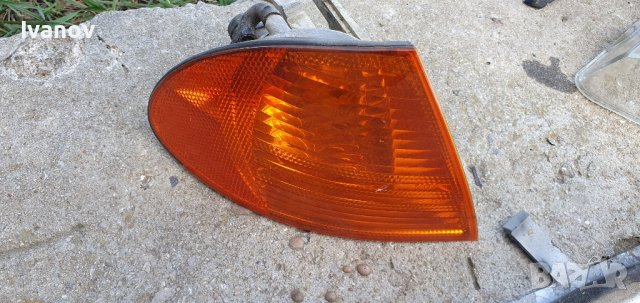 Десен мигач за бмв е46 седан комби лаисна под десен фар стъкло за фар гумена вежда за фар  