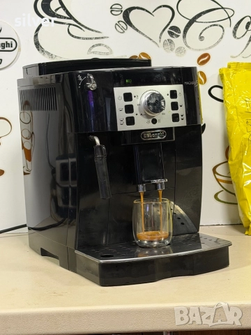 Кафемашина кафе автомат delonghi magnifica S с гаранция, снимка 3 - Кафемашини - 52488752
