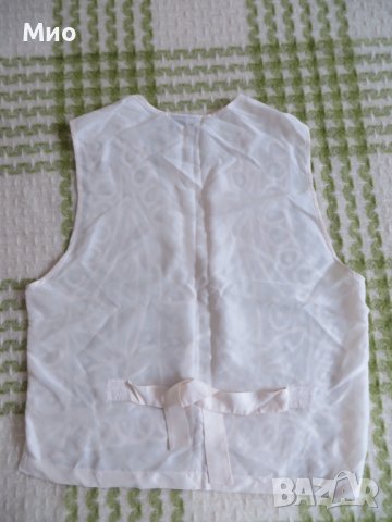 Нова копринена жилетка, Fashion, 36, снимка 2 - Жилетки - 39141604