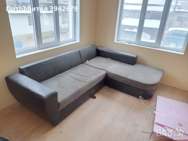 Ъглов диван 
