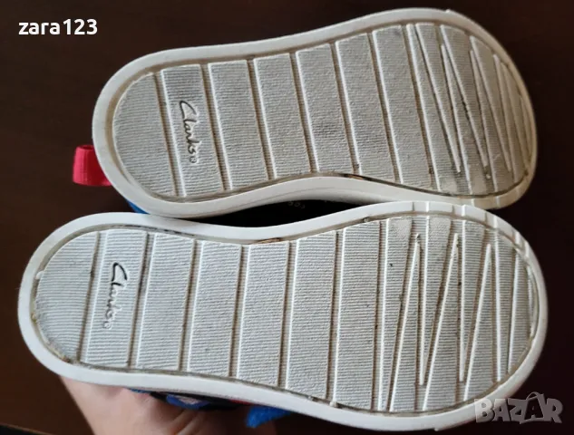 Обувки Clarks, 22,5ти номер - като нови, снимка 3 - Детски обувки - 47498875