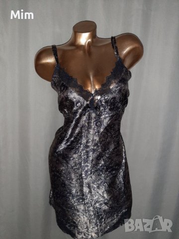 Jolinesse L Сатенена нощница с дантелка 