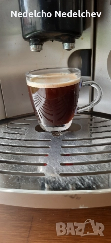 Кафеавтомат Delonghi ESAM 3500.s, 1350W в отлично състояние