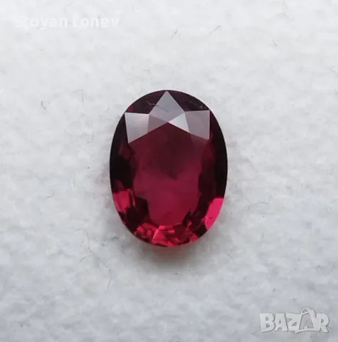 Великолепен червен рубин с рядка VVS чистота - 0.81кт.! Сертифициран! Нов!, снимка 2 - Други - 48298239