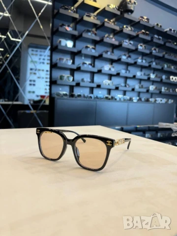 очила с черен обикновен калъф и ув защита versace chanel , снимка 5 - Слънчеви и диоптрични очила - 51301899