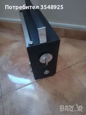 Старо радио Веф/ VEF 206, снимка 5 - Антикварни и старинни предмети - 52103644