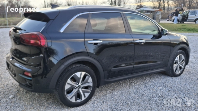 KIA e-Niro EV 64kWh full electric 204PS, снимка 7 - Автомобили и джипове - 52712203