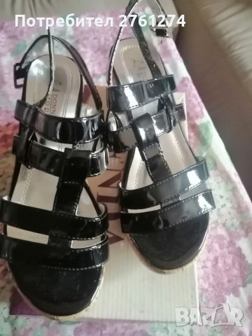 Дамски черни сандали на платформа, снимка 2 - Сандали - 39803244