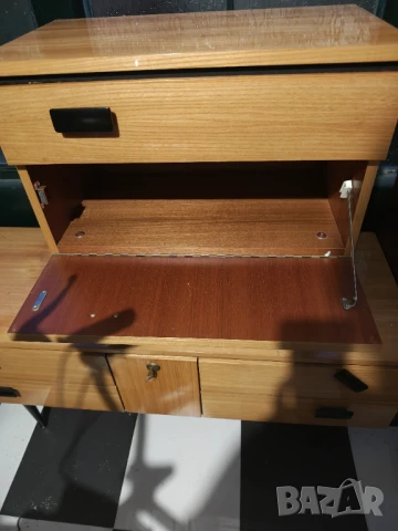 Арт Деко елегантни  мебели светъл боров фурнир и черни акценти, снимка 9 - Шкафове - 50992117