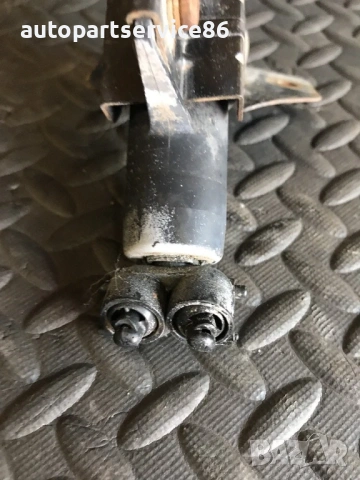 Помпа за измиване на левия фар за KIA Opirus 3.5 (2006) 290402, снимка 3 - Части - 53273954