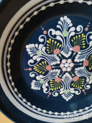 екоративна чиния от фина керамика с опция за окачване. Австрия, снимка 4 - Декорация за дома - 48826125