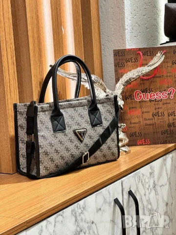 чанти guess , снимка 9 - Чанти - 51402299