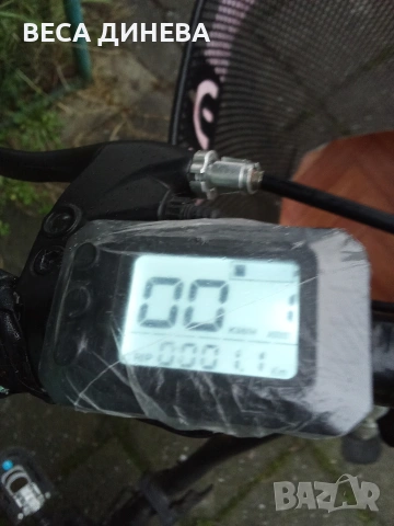 Продавам Електрически Сгъваем Велосипед с скорости Мотор 250 вата Батерия 36 волта 10 ампера , снимка 3 - Велосипеди - 53458292