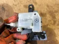 Механизъм за капачката на резервоара с номер А2038201997 за Mercedes E class W211 V6 4matic Kombi OM, снимка 2
