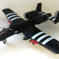 Maisto Forces Sky Squad A-10 Thunderbolt II, снимка 1 - Колекции - 40355796