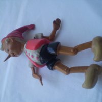 Колекционерска Стара бакелитена детска играчка Пинокио      Буратинодоста запазена за годините си, снимка 11 - Колекции - 37516733
