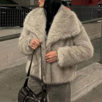 Ликвидация! Късо дамско палто от изкуствен косъм - Доставка 24 часа , снимка 4 - Палта, манта - 44029035