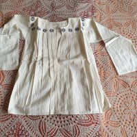 Автентична къса риза от народна носия, снимка 1 - Антикварни и старинни предмети - 43044723