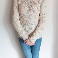Ръчно плетена блуза, цвят екрю с ажурни мотиви, снимка 6 - Блузи с дълъг ръкав и пуловери - 26678961