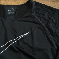 Nike Nk Dry Top Ss Run Fast - страхотна дамска тениска КАТО НОВА, снимка 3 - Тениски - 28738200